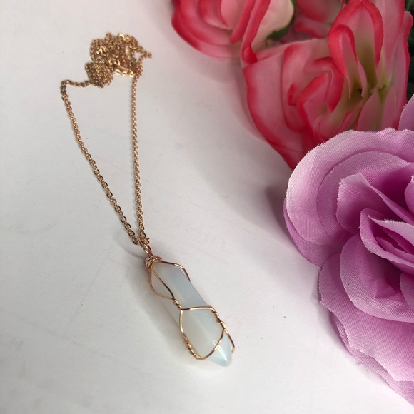 Stone Pendent Necklace 💋 - Picture 6 of 6